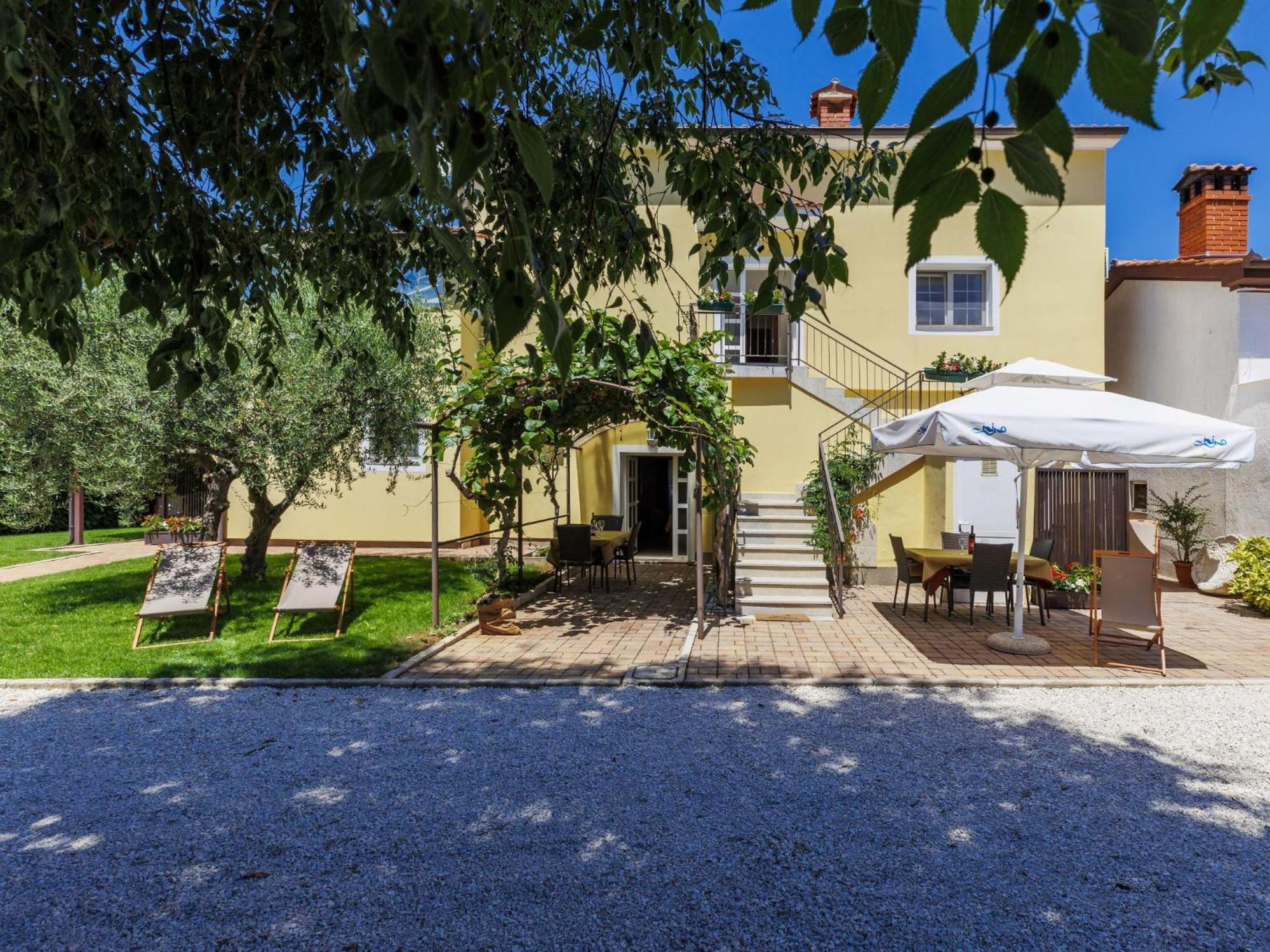 Apartman Nino-4 By Interhome